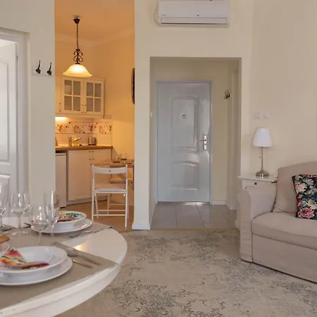 Lucia Apartment Heviz