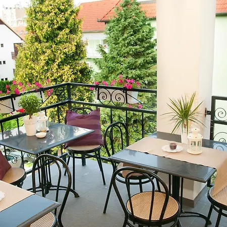 Apartment Lucia *