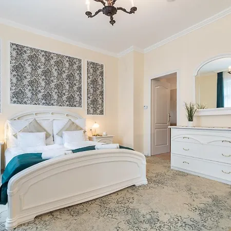 Lucia Apartamento Hévíz